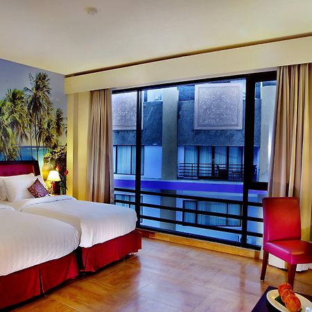 Kuta Central Park Hotel Esterno foto