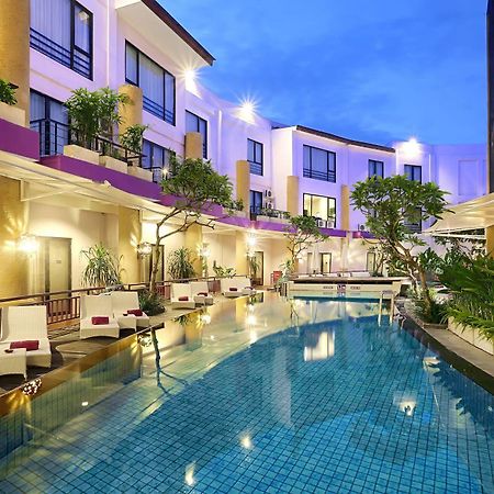 Kuta Central Park Hotel Esterno foto